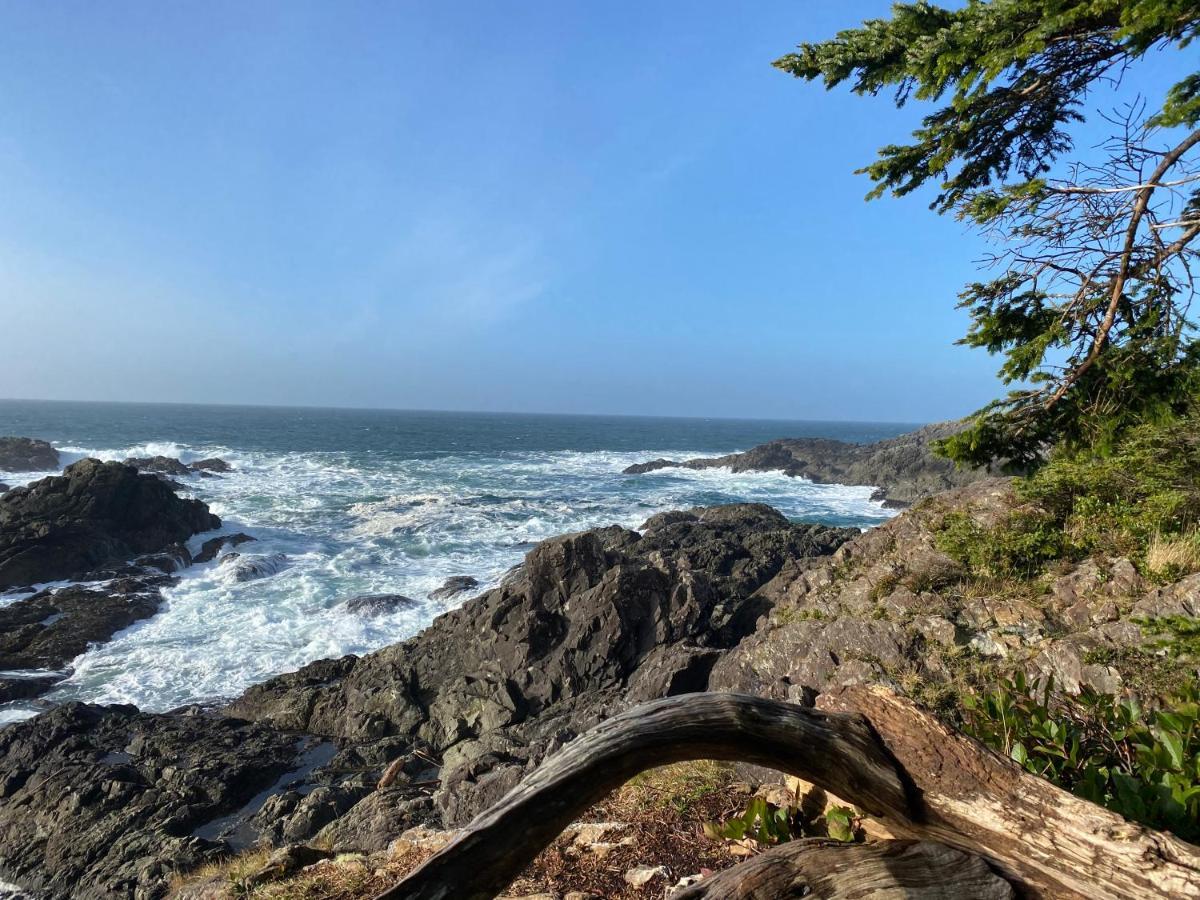 Liahona Guest House Ucluelet Esterno foto