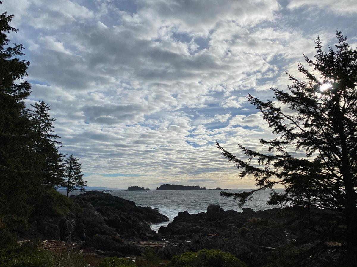 Liahona Guest House Ucluelet Esterno foto